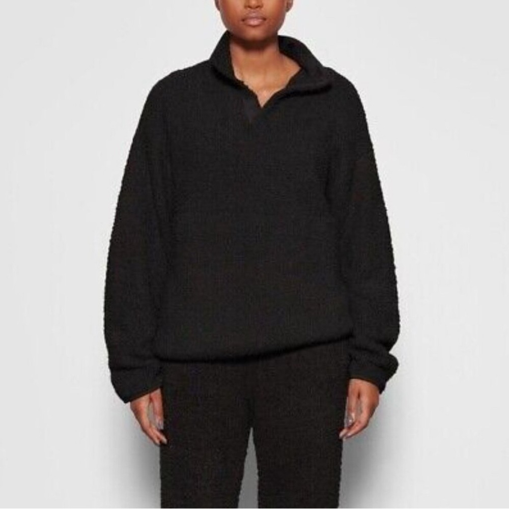 SKIMS Charcoal V-Neck Fleece Pullover